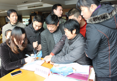 &ldquo;走進售樓處&rdquo;持續(xù)火爆 累計辦理房天下卡近百