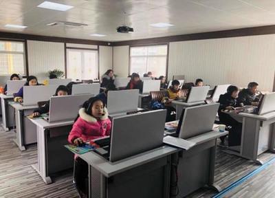 順勢(shì)智能英語(yǔ)教育加盟有保障 總部扶持政策多